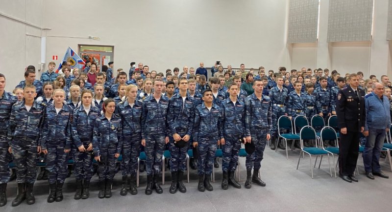 В Ростовском районе состоялось открытие сборов воспитанников отрядов правоохранительной направленности «В службе-честь!»